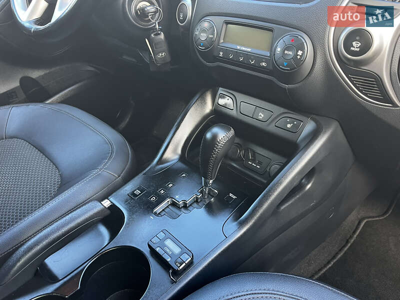 Позашляховик / Кросовер Hyundai ix35 2010 в Луцьку фото 37 Позашляховик / Кросовер Hyundai ix35 2010 в Луцьку