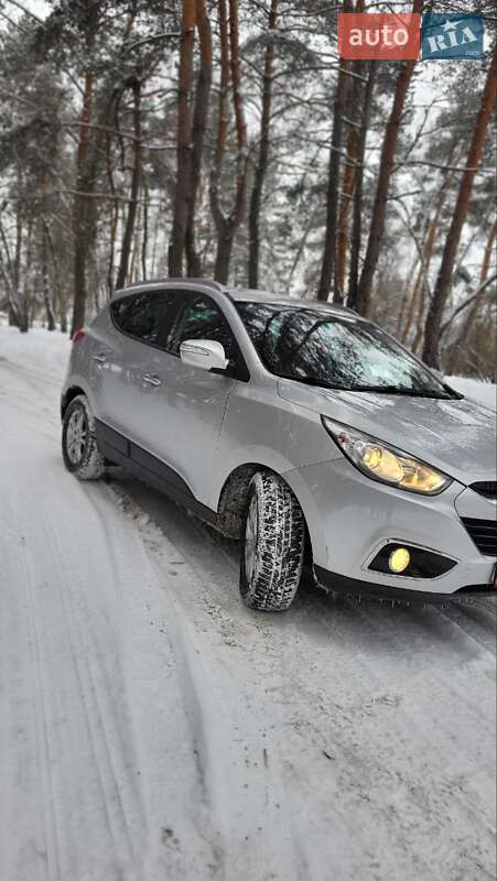 Позашляховик / Кросовер Hyundai ix35 2013 в Харкові
