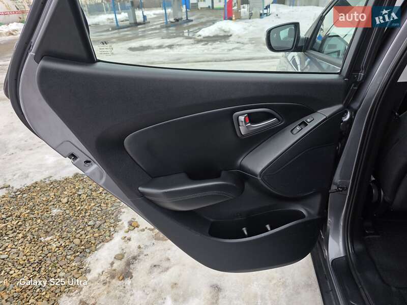 Внедорожник / Кроссовер Hyundai ix35 2015 в Калуше