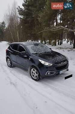 Позашляховик / Кросовер Hyundai ix35 2010 в Ратному
