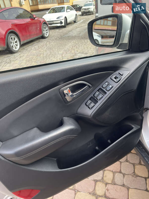 Внедорожник / Кроссовер Hyundai ix35 2010 в Виннице фото 11 Внедорожник / Кроссовер Hyundai ix35 2010 в Виннице