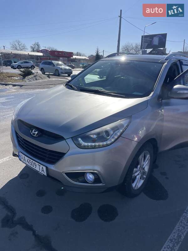 Внедорожник / Кроссовер Hyundai ix35 2012 в Киеве