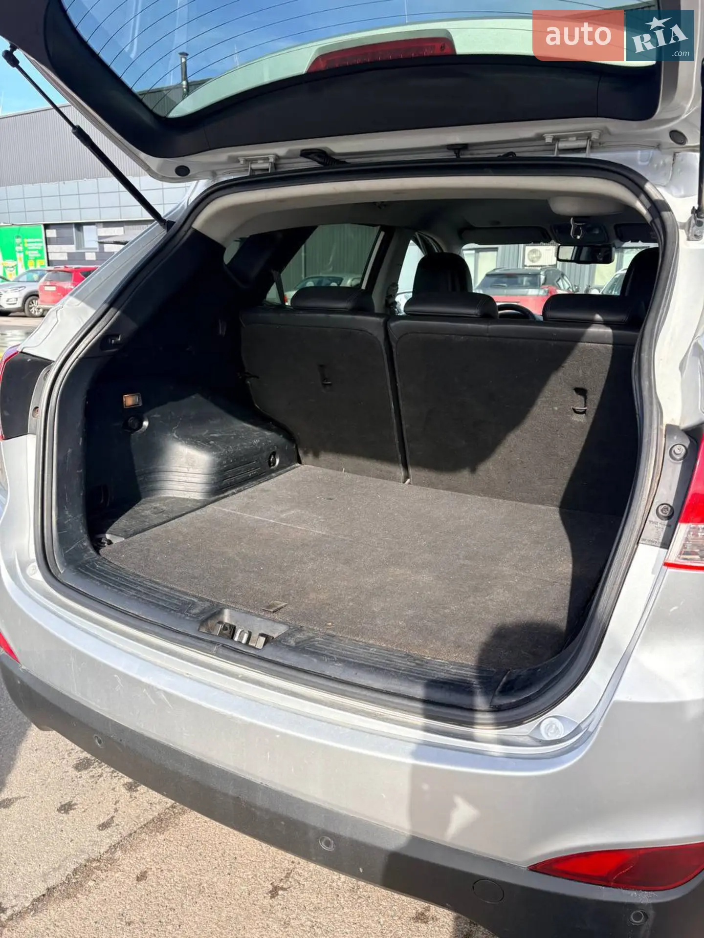 Hyundai ix35 2011 VIN TMAJU81BDCJ222720 фото оголошення 8 з 21