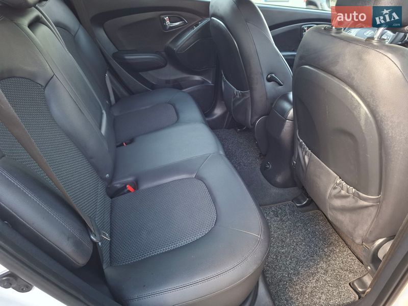 Внедорожник / Кроссовер Hyundai ix35 2012 в Ивано-Франковске