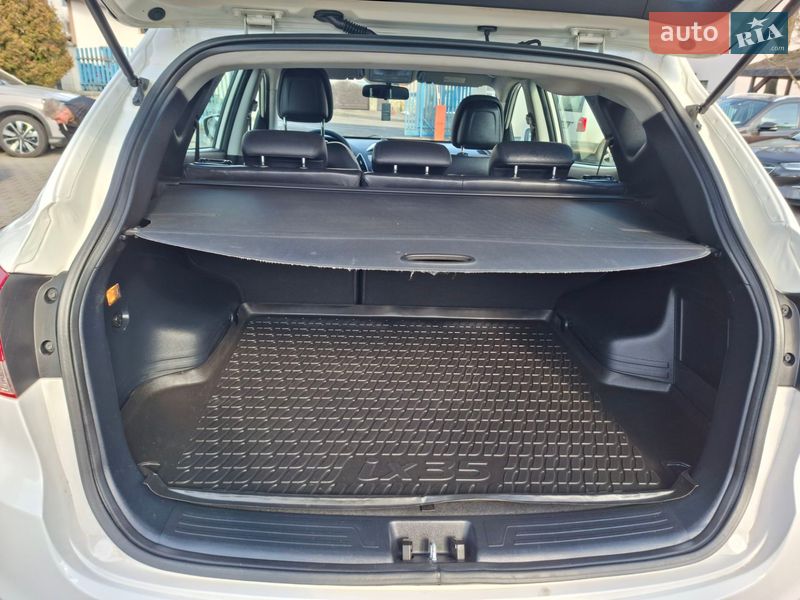 Внедорожник / Кроссовер Hyundai ix35 2012 в Ивано-Франковске