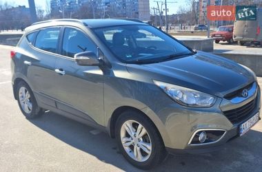 Внедорожник / Кроссовер Hyundai ix35 2010 в Харькове