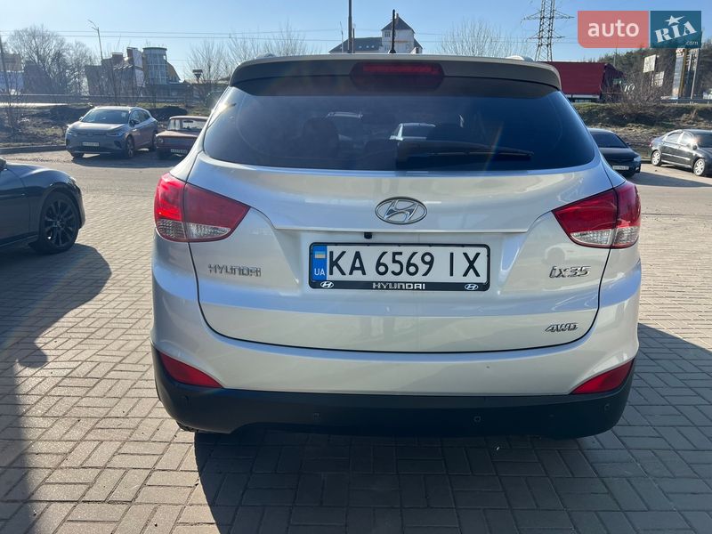 Внедорожник / Кроссовер Hyundai ix35 2010 в Киеве