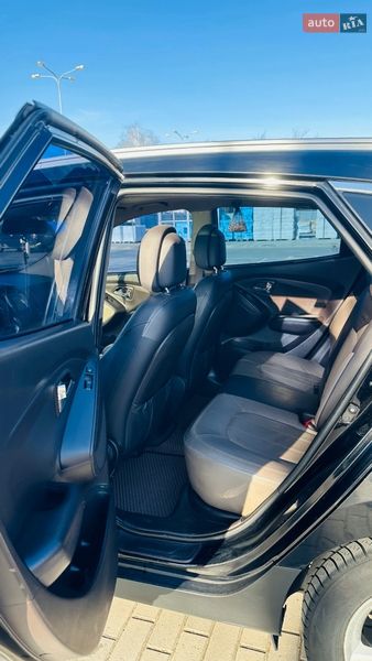 Внедорожник / Кроссовер Hyundai ix35 2013 в Черновцах