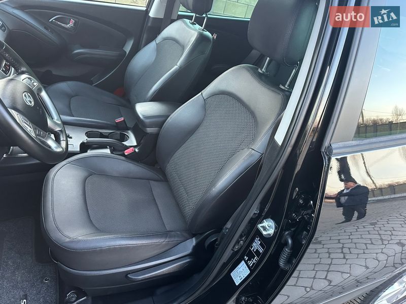 Внедорожник / Кроссовер Hyundai ix35 2012 в Дубно