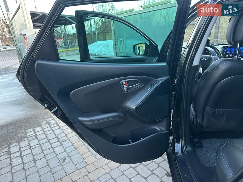 Внедорожник / Кроссовер Hyundai ix35 2012 в Дубно