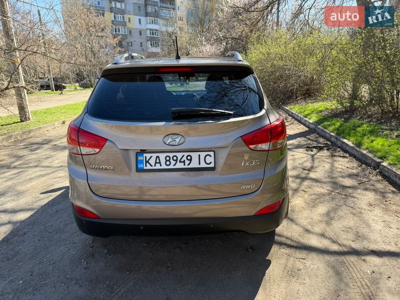 Внедорожник / Кроссовер Hyundai ix35 2012 в Каменском