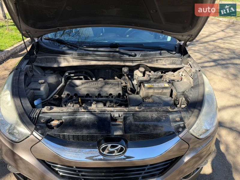 Внедорожник / Кроссовер Hyundai ix35 2012 в Каменском