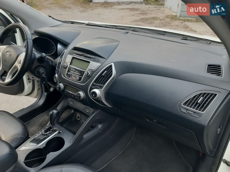 Внедорожник / Кроссовер Hyundai ix35 2010 в Запорожье