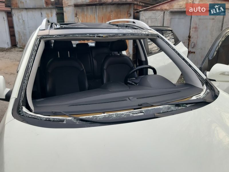 Внедорожник / Кроссовер Hyundai ix35 2010 в Запорожье