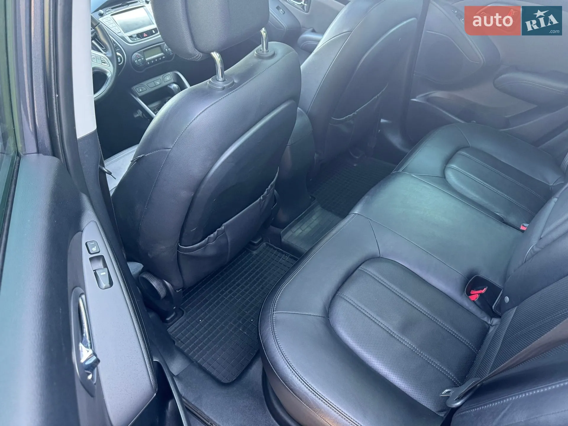 Hyundai ix35 2010 VIN U5YZU81BDBL063764 фото оголошення 6 з 9