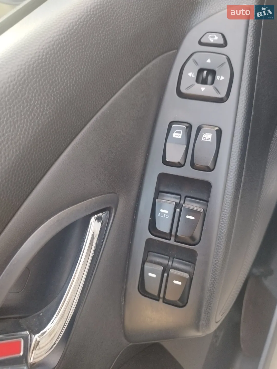 2011 Hyundai ix35 - мініатюра 11