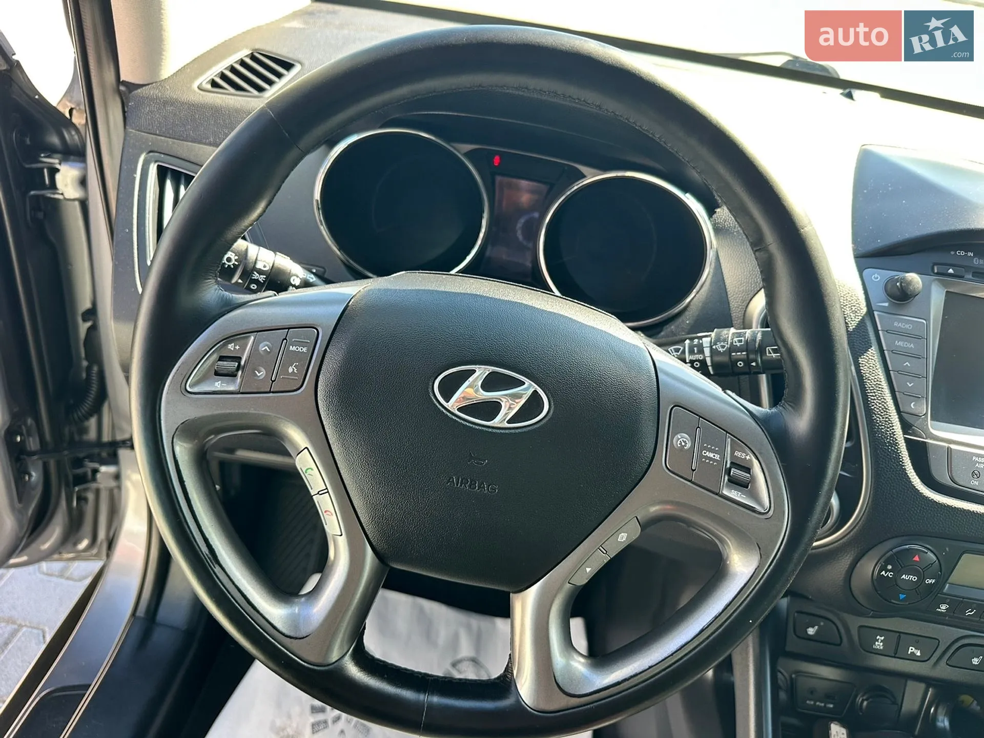 2014 Hyundai ix35 - мініатюра 36
