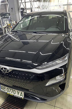Внедорожник / Кроссовер Hyundai Kona Electric 2019 в Днепре