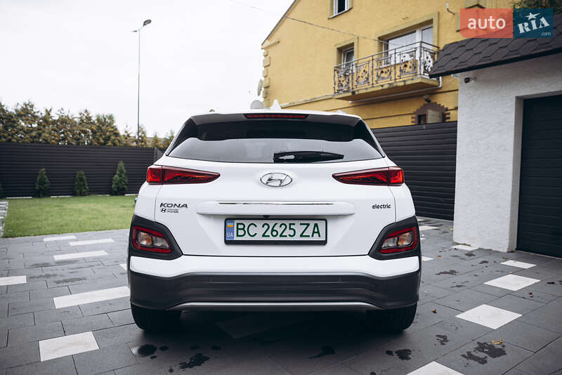 Позашляховик / Кросовер Hyundai Kona Electric 2021 в Золочеві