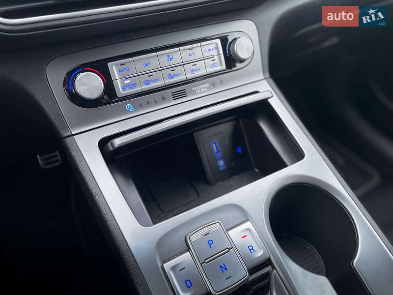 Внедорожник / Кроссовер Hyundai Kona Electric 2019 в Ровно