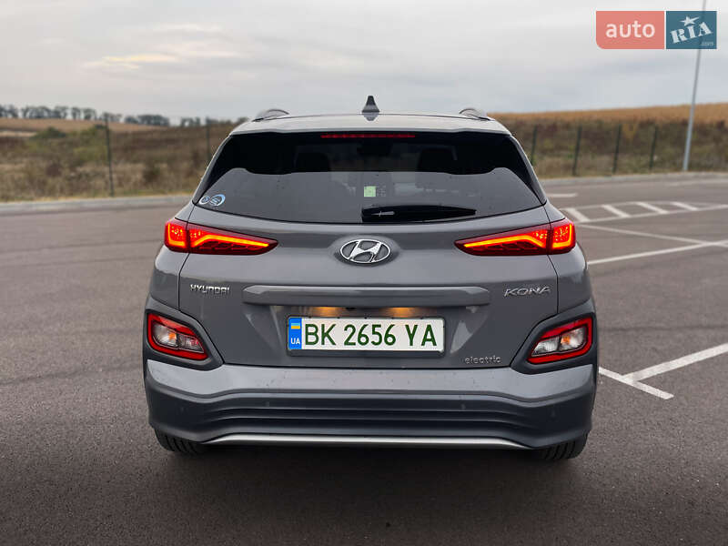 Внедорожник / Кроссовер Hyundai Kona Electric 2019 в Ровно
