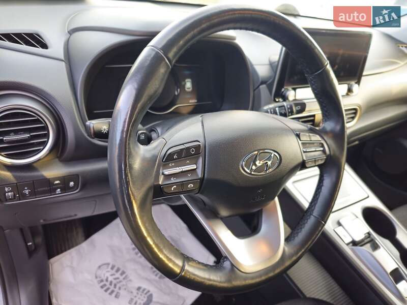 Позашляховик / Кросовер Hyundai Kona Electric 2020 в Києві