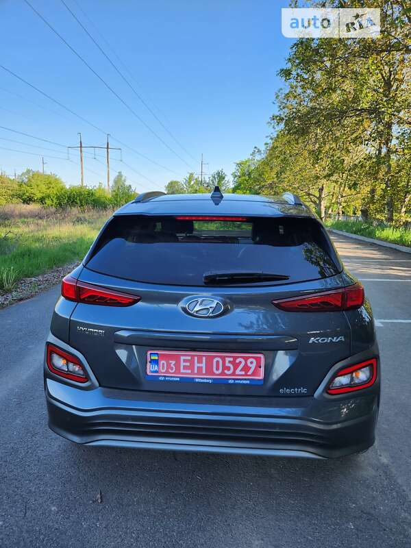 Внедорожник / Кроссовер Hyundai Kona Electric 2019 в Ладыжине