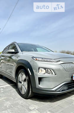 Внедорожник / Кроссовер Hyundai Kona Electric 2020 в Ужгороде