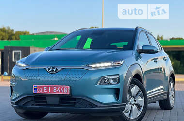 Позашляховик / Кросовер Hyundai Kona Electric 2021 в Радивиліві