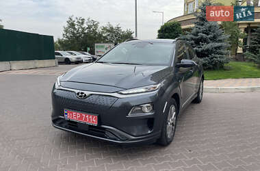 Внедорожник / Кроссовер Hyundai Kona Electric 2020 в Киеве