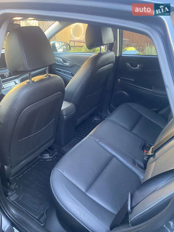 Внедорожник / Кроссовер Hyundai Kona Electric 2018 в Львове фото 10 Внедорожник / Кроссовер Hyundai Kona Electric 2018 в Львове