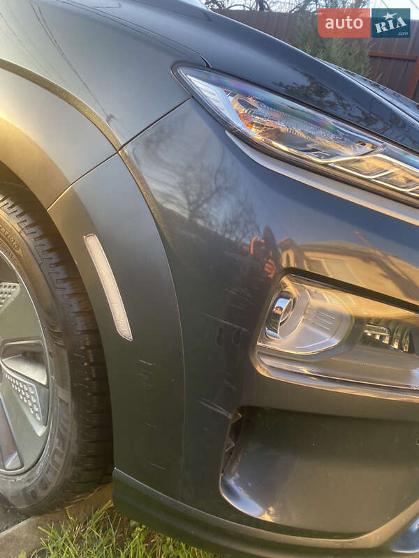 Внедорожник / Кроссовер Hyundai Kona Electric 2018 в Львове фото 15 Внедорожник / Кроссовер Hyundai Kona Electric 2018 в Львове