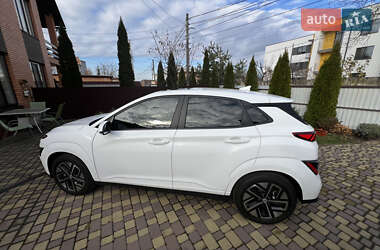 Позашляховик / Кросовер Hyundai Kona Electric 2021 в 