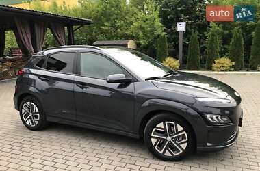 Внедорожник / Кроссовер Hyundai Kona Electric 2022 в Ровно