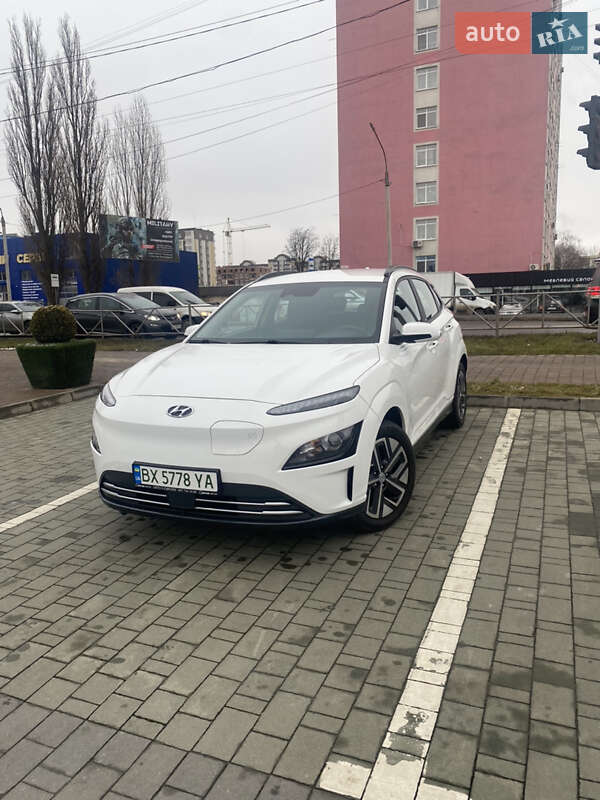 Внедорожник / Кроссовер Hyundai Kona Electric 2021 в Хмельницком