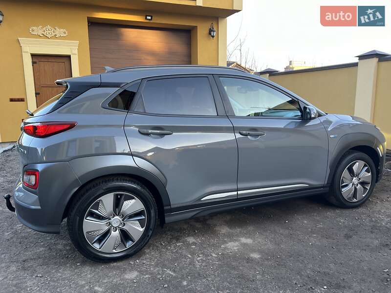 Позашляховик / Кросовер Hyundai Kona Electric 2019 в Львові