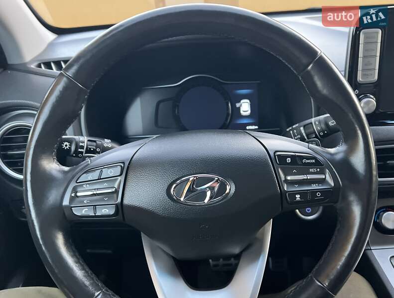 Позашляховик / Кросовер Hyundai Kona Electric 2019 в Львові
