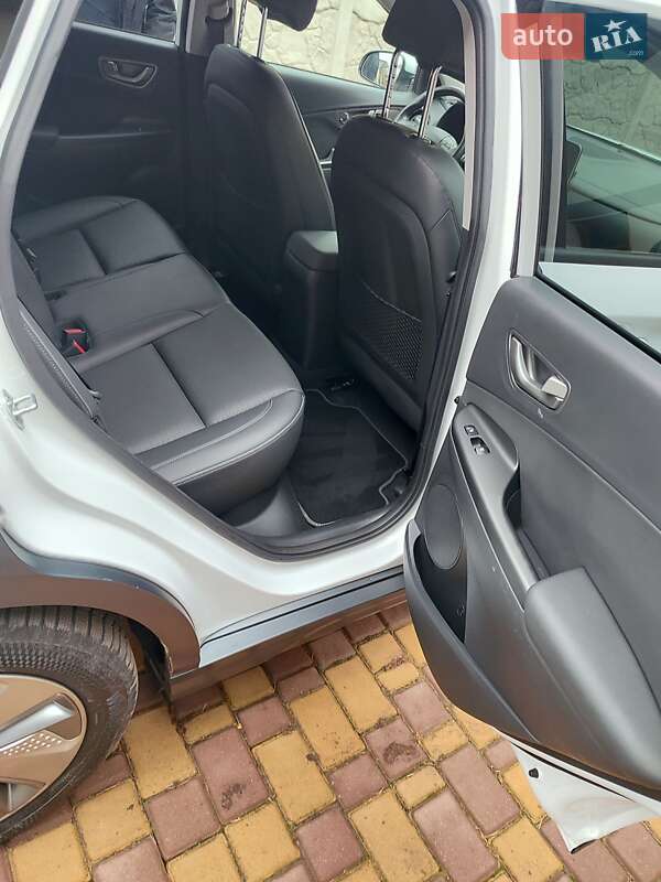 Внедорожник / Кроссовер Hyundai Kona Electric 2020 в Дубно фото 13 Внедорожник / Кроссовер Hyundai Kona Electric 2020 в Дубно