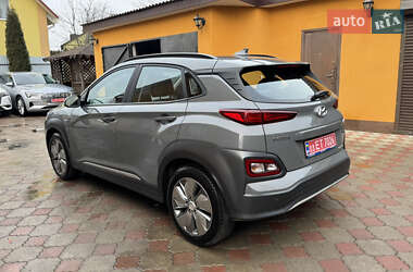 Позашляховик / Кросовер Hyundai Kona Electric 2020 в Рівному