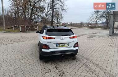 Внедорожник / Кроссовер Hyundai Kona Electric 2019 в 