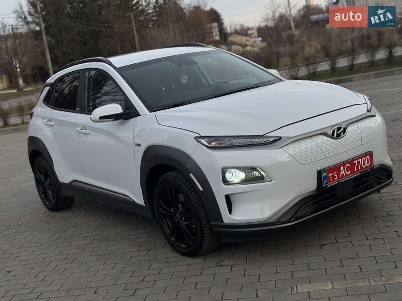 Внедорожник / Кроссовер Hyundai Kona Electric 2020 в Луцке