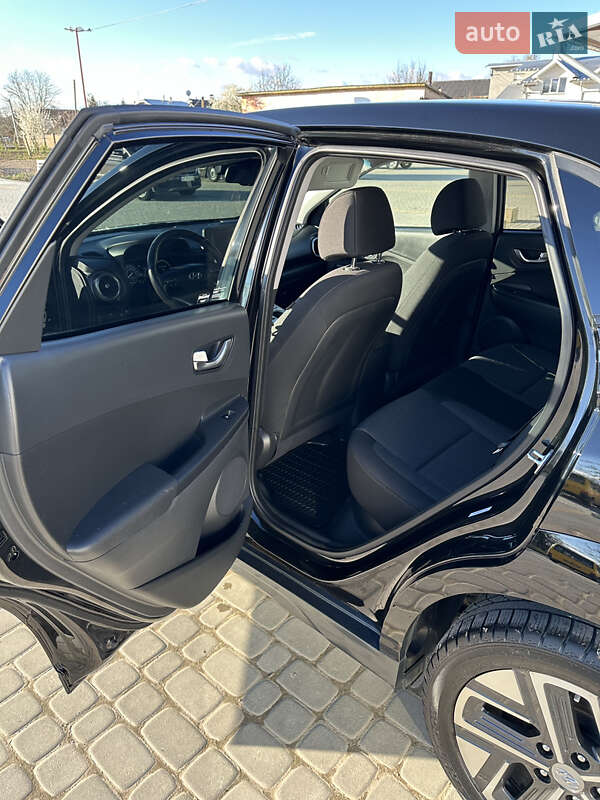 Позашляховик / Кросовер Hyundai Kona Electric 2022 в Коломиї