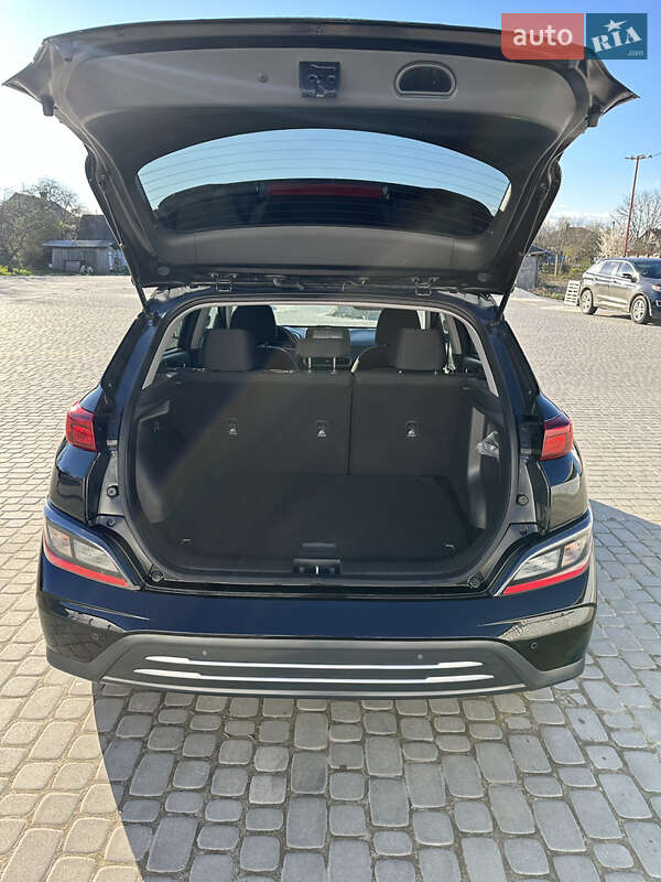 Позашляховик / Кросовер Hyundai Kona Electric 2022 в Коломиї