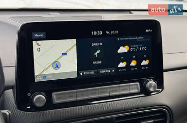 Внедорожник / Кроссовер Hyundai Kona Electric 2020 в 