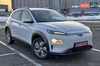 Внедорожник / Кроссовер Hyundai Kona Electric 2020 в Киеве