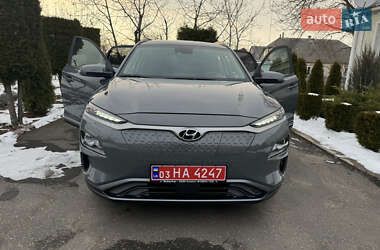 Внедорожник / Кроссовер Hyundai Kona Electric 2020 в 