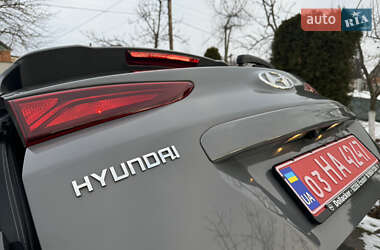 Внедорожник / Кроссовер Hyundai Kona Electric 2020 в 