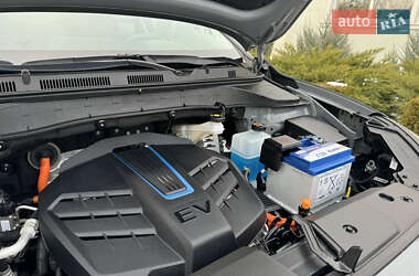 Внедорожник / Кроссовер Hyundai Kona Electric 2020 в 