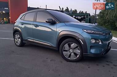 Внедорожник / Кроссовер Hyundai Kona Electric 2020 в 