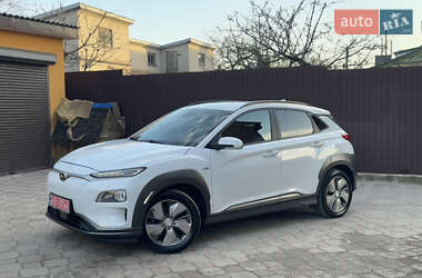 Внедорожник / Кроссовер Hyundai Kona Electric 2019 в Ровно